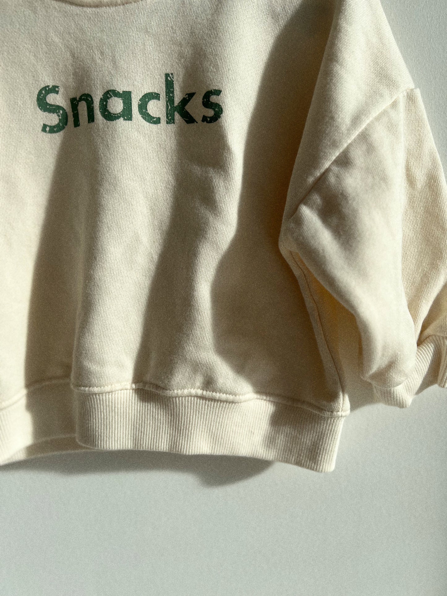 SNACKS crewneck