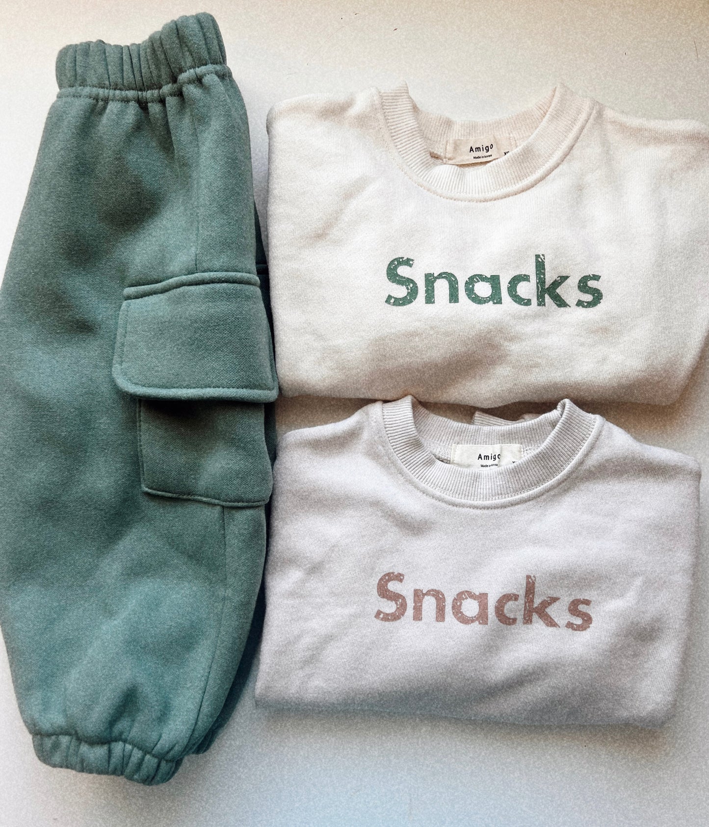 SNACKS crewneck